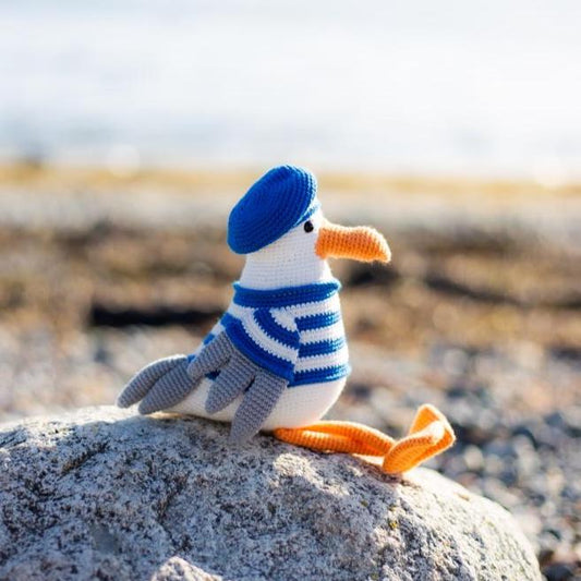 Amigurumi Crochet Seagull. Crochet Pattern in PDF