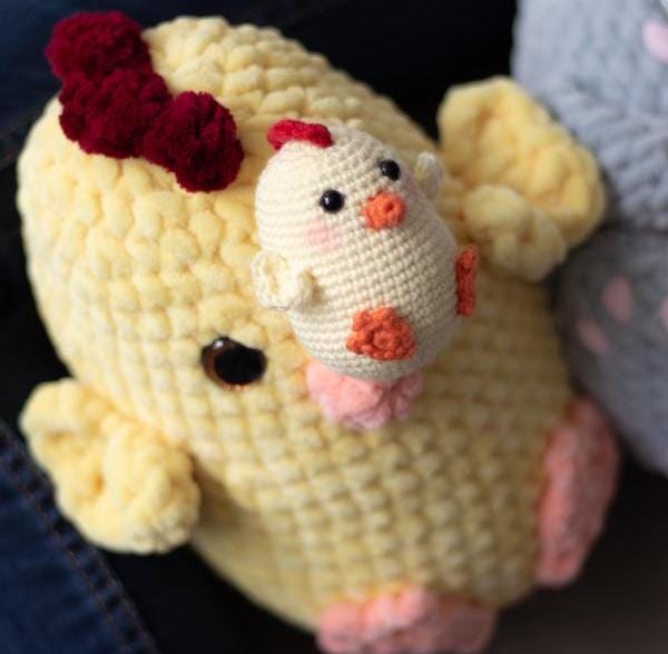 Crochet Plush Easter Chicken. Crochet Pattern in PDF.