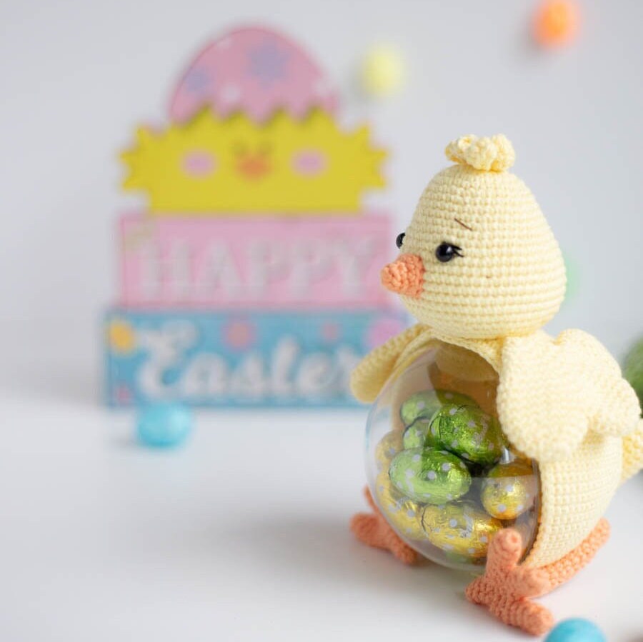 Amigurumi Crochet Easter Chicken. Crochet Pattern in PDF