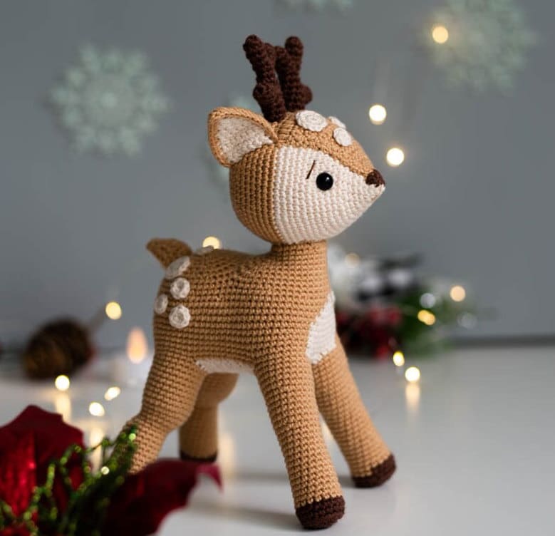 Faon amigurumi au crochet. Patron au crochet en PDF