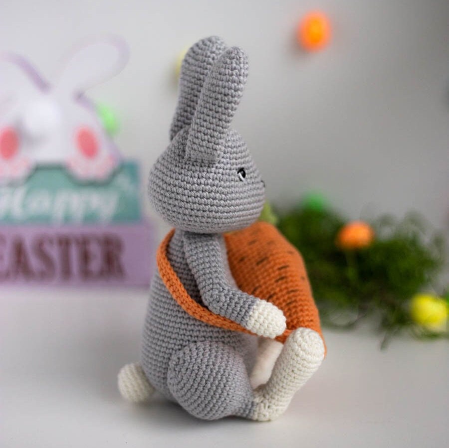 Amigurumi Crochet Easter Bunny with Carrot-Bag. Crochet Pattern in PDF