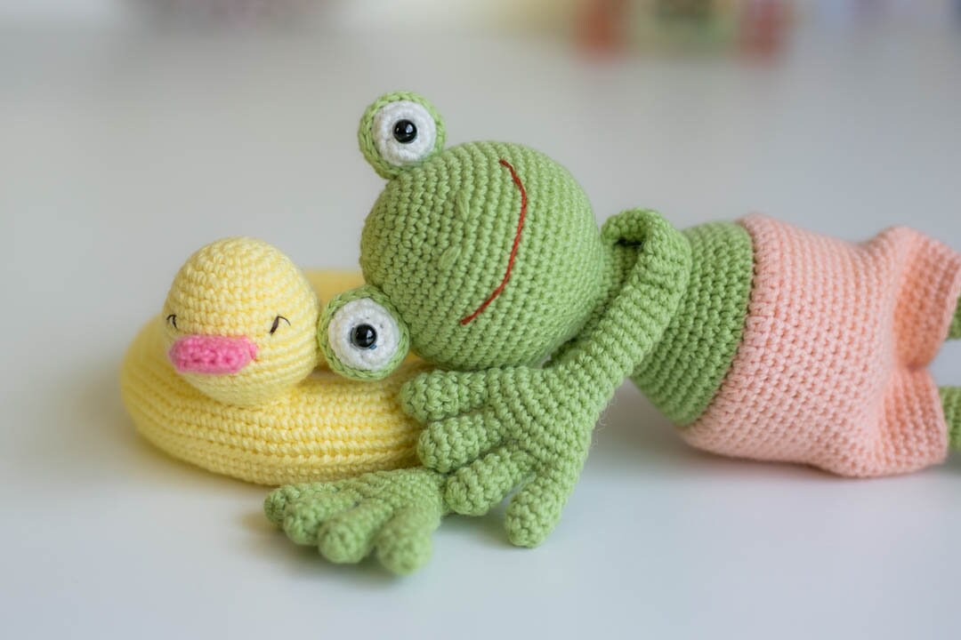 Amigurumi Crochet Frog. Crochet Pattern in PDF