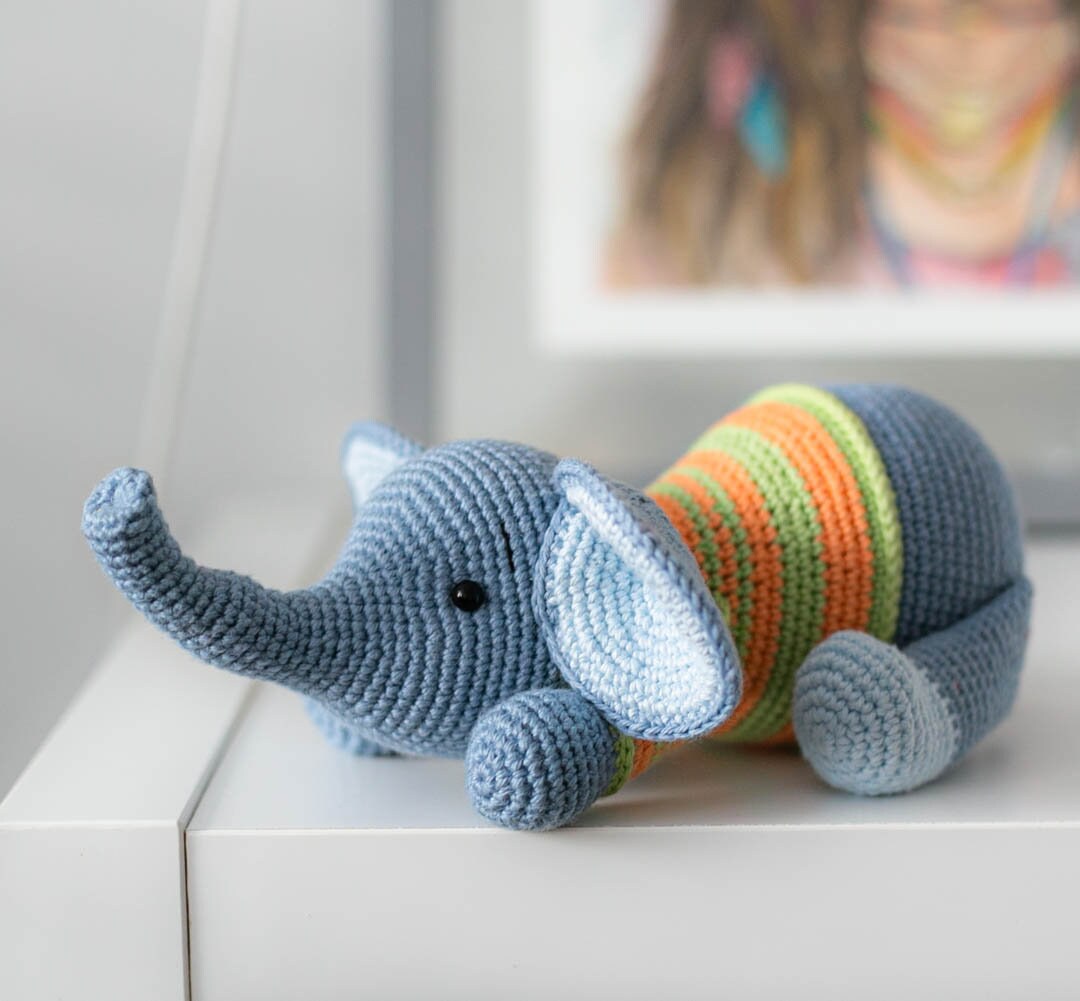Amigurumi Croche Elephant. Crochet Pattern in PDF