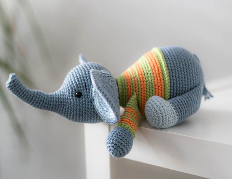 Amigurumi Croche Elephant. Crochet Pattern in PDF