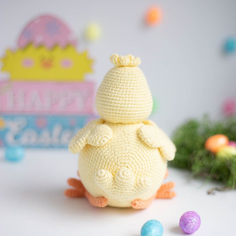 Amigurumi Crochet Easter Chicken. Crochet Pattern in PDF