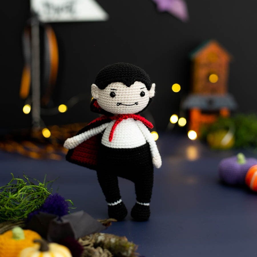 Amigurumi Crochet Halloween Toys - Pumpkin, Wich, Bat, Dracula and  Frankenstein. Crochet Patterns in PDF
