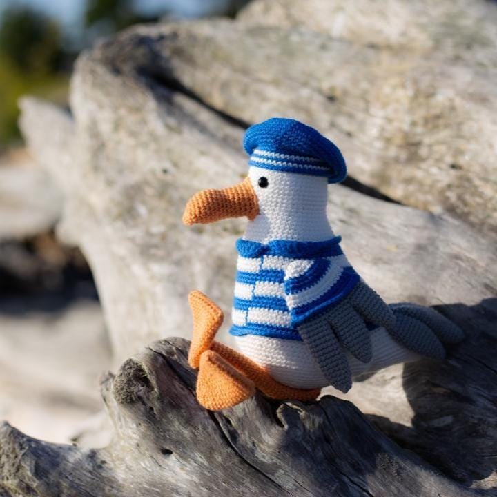 Amigurumi Crochet Seagull. Crochet Pattern in PDF