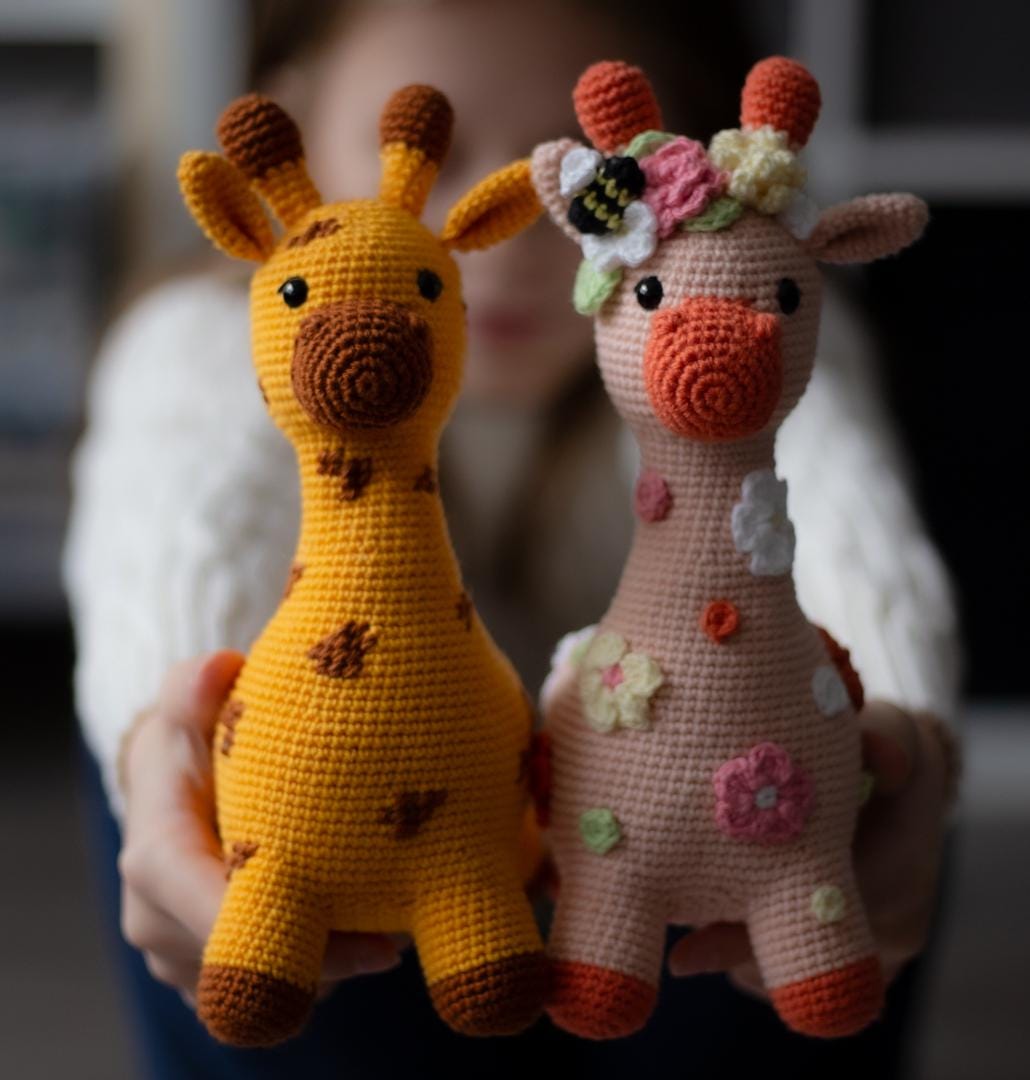 Amigurumi Crochet Giraffe. Crochet Pattern in PDF