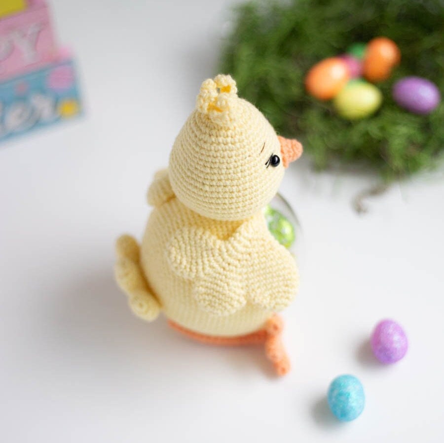 Amigurumi Crochet Easter Chicken. Crochet Pattern in PDF
