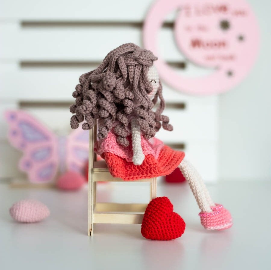 Amigurumi Crochet Doll. Crochet Pattern in PDF