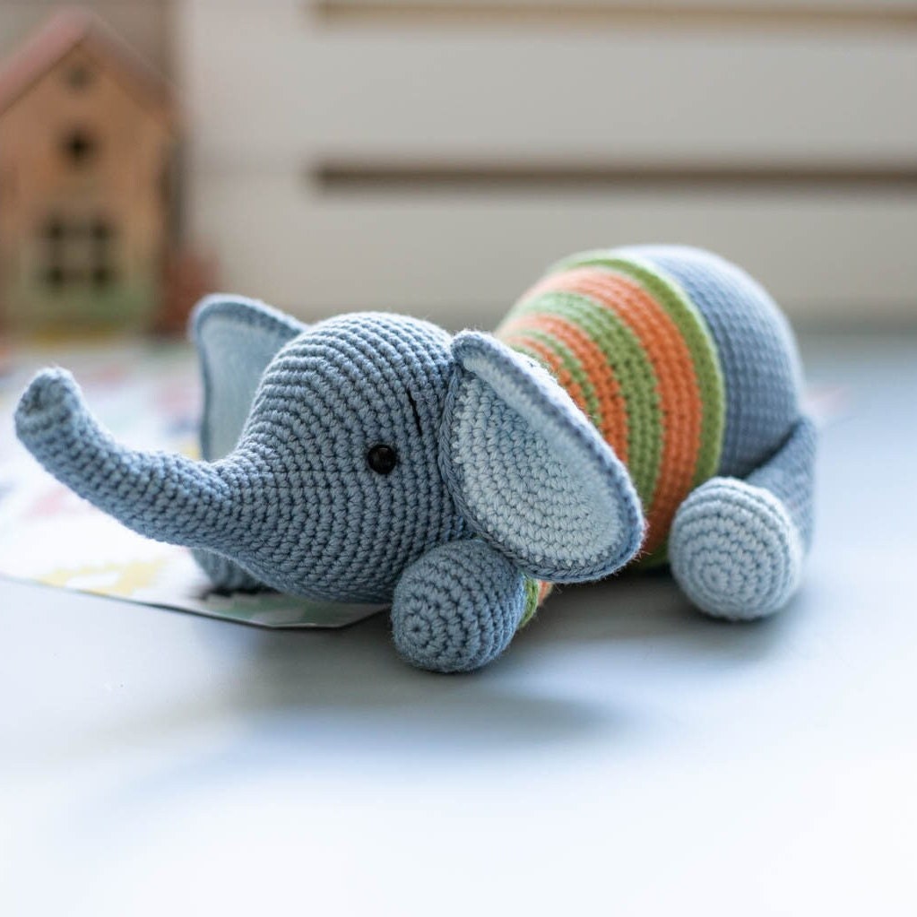 Amigurumi Croche Elephant. Crochet Pattern in PDF