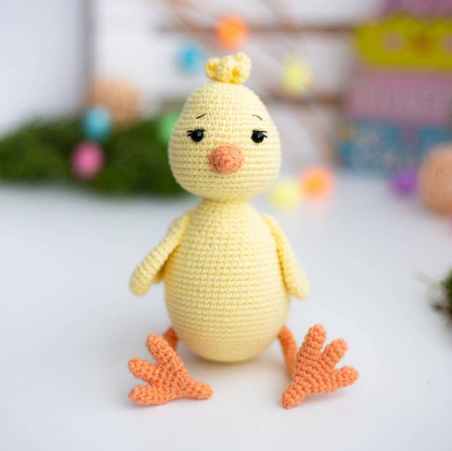 Amigurumi Crochet Chicken. Crochet Pattern in PDF