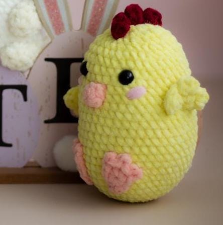 Crochet Plush Easter Chicken. Crochet Pattern in PDF.