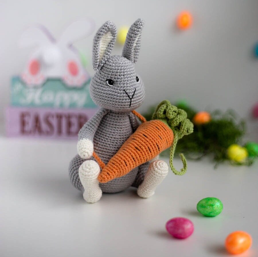 Amigurumi Crochet Easter Bunny with Carrot-Bag. Crochet Pattern in PDF