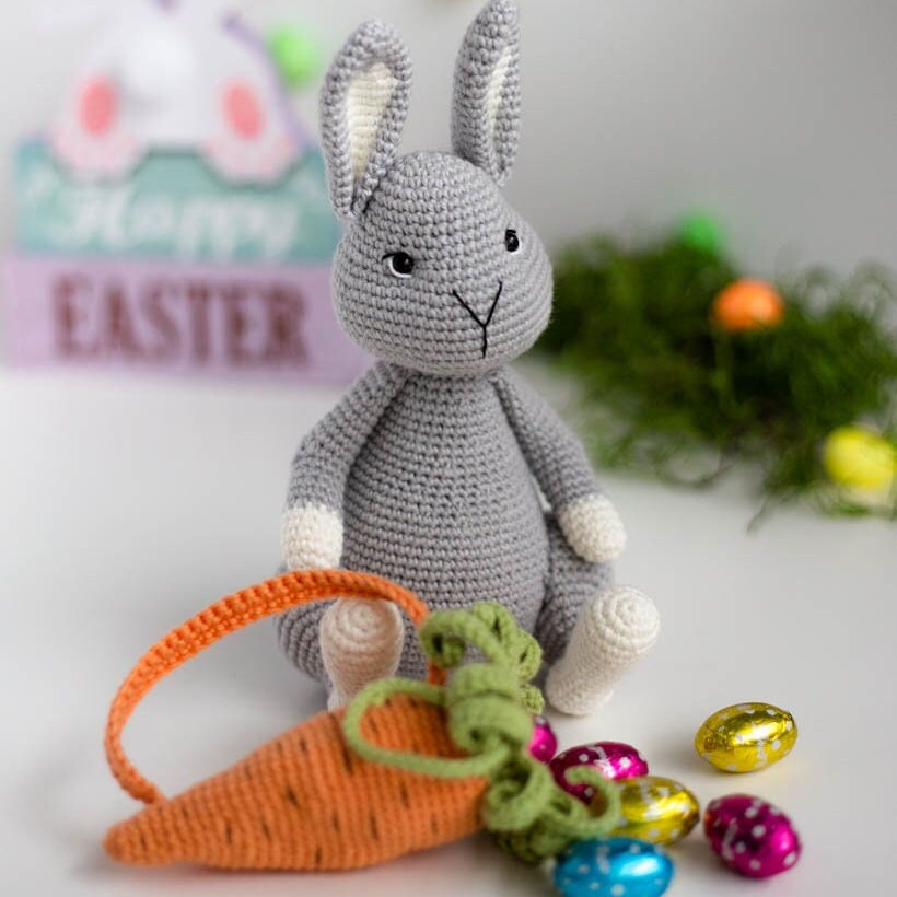 Amigurumi Crochet Easter Bunny with Carrot-Bag. Crochet Pattern in PDF