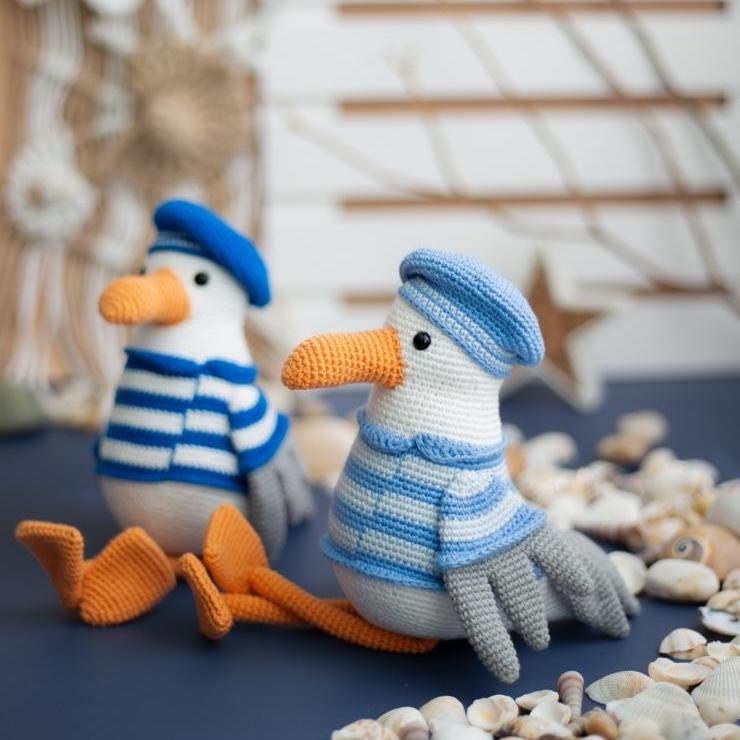 Amigurumi Crochet Seagull. Crochet Pattern in PDF