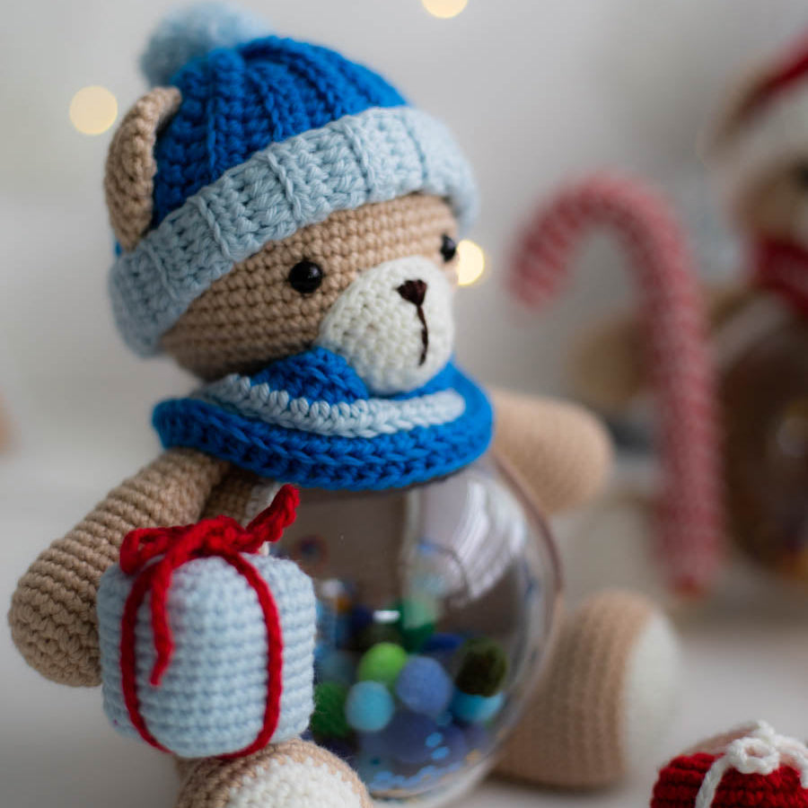 Amigurumi Crochet Christmas bear. Crochet Patteren in PDF