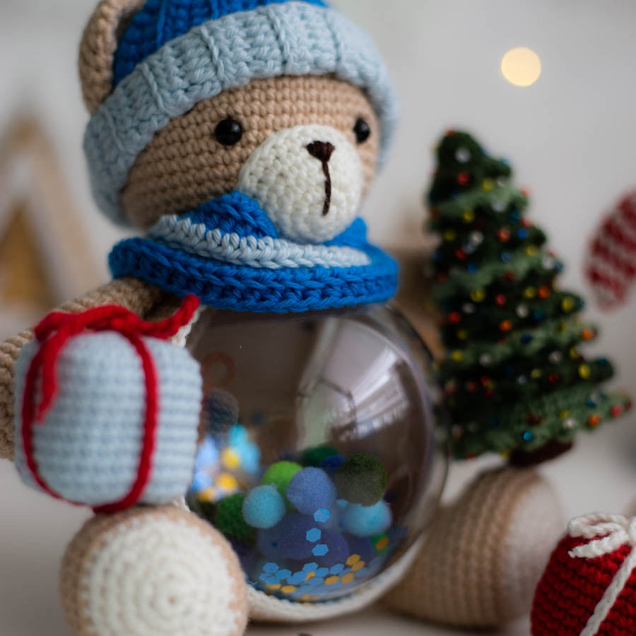 Amigurumi Crochet Christmas bear. Crochet Patteren in PDF