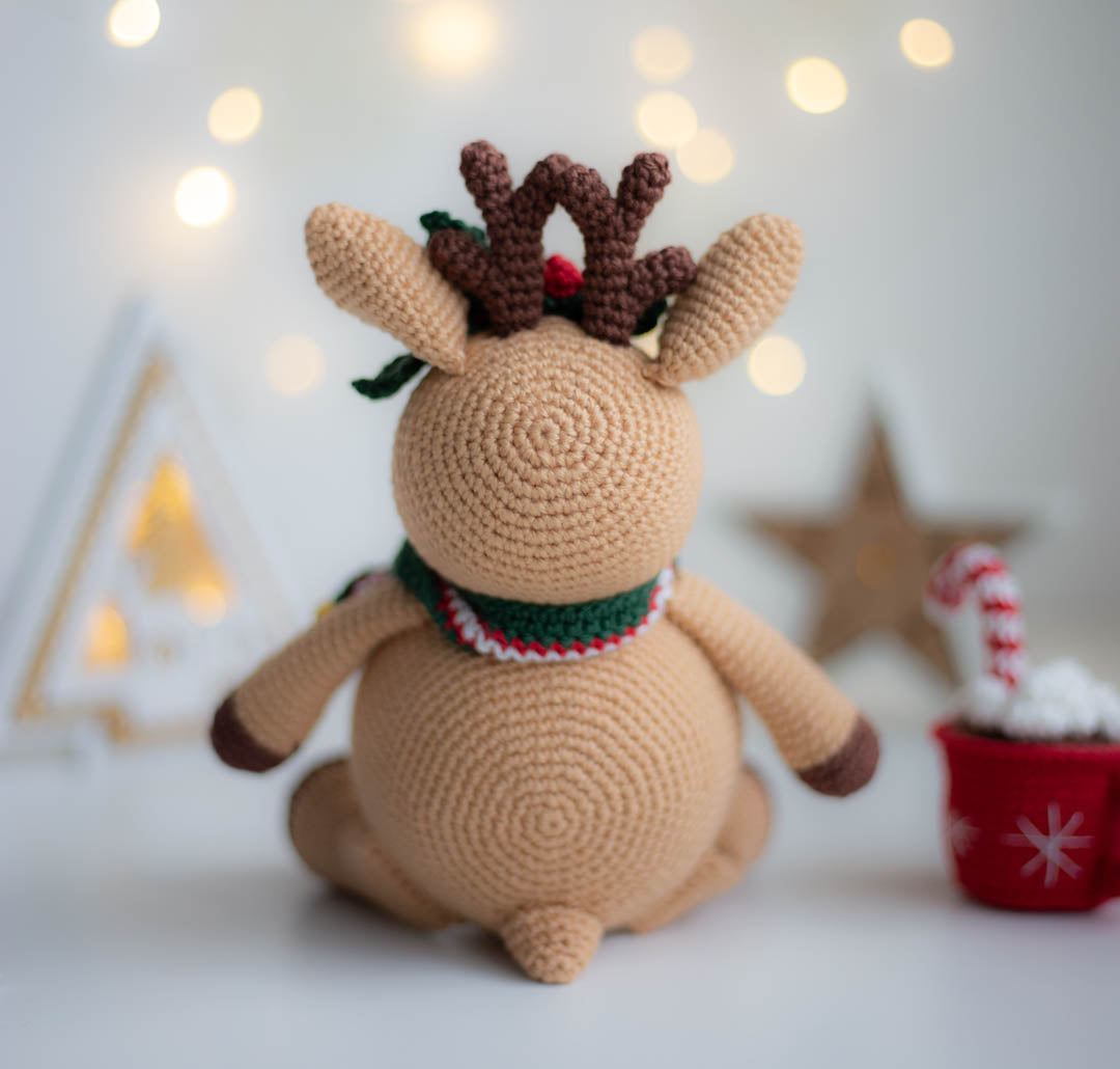 Amigurumi Crochet Christmas Deer. Crochet pattern in PDF