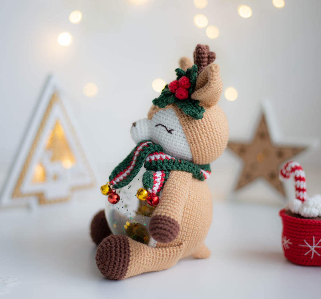 Amigurumi Crochet Christmas Deer. Crochet pattern in PDF