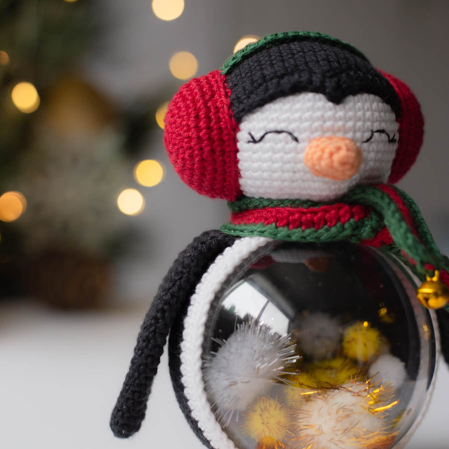 Amigurumi Crochet Penguin. Christmas Crochet Pattern in PDF