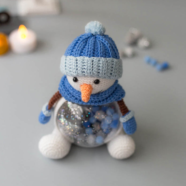 Amigurumi Crochet Snowman. Crochet Pattern in PDF