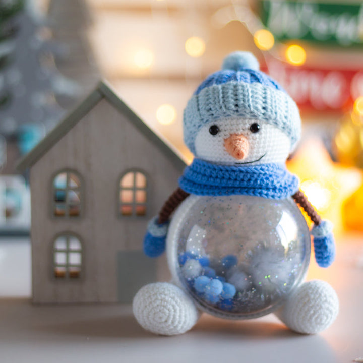 Amigurumi Crochet Snowman. Crochet Pattern in PDF