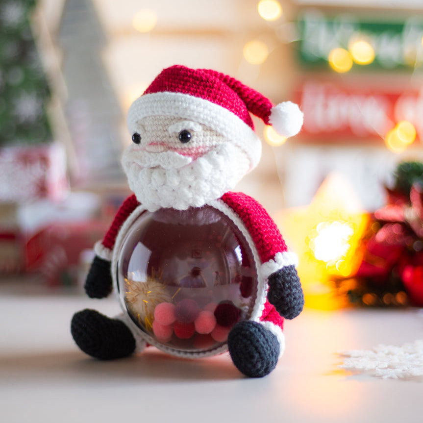 Amigurumi Crochet Santa Claus. Crochet Pattern in PDF