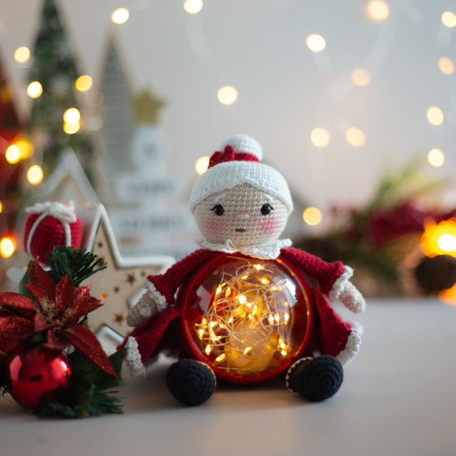 Mrs.Claus – Crochet pattern in PDF for Christmas