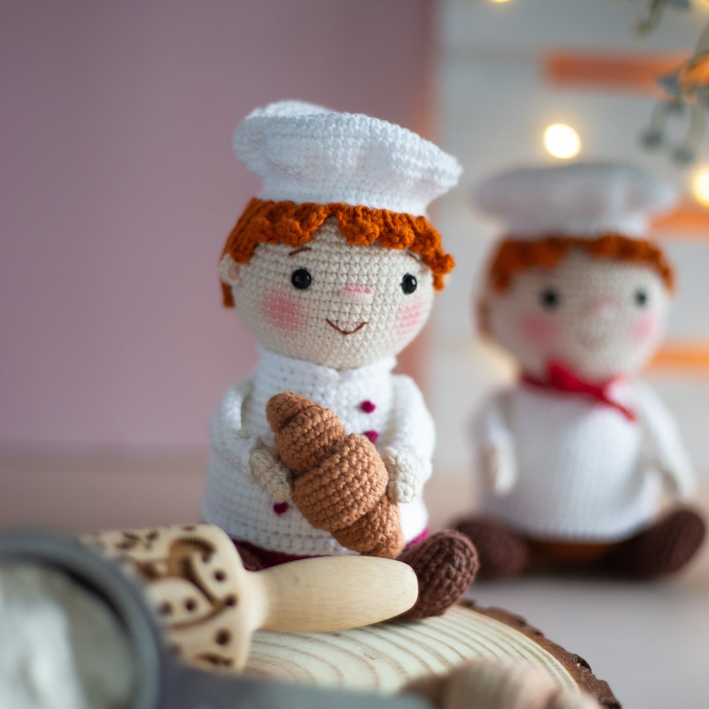 Amigurumi Baker with croissant and bread. Crochet pattern in PDF