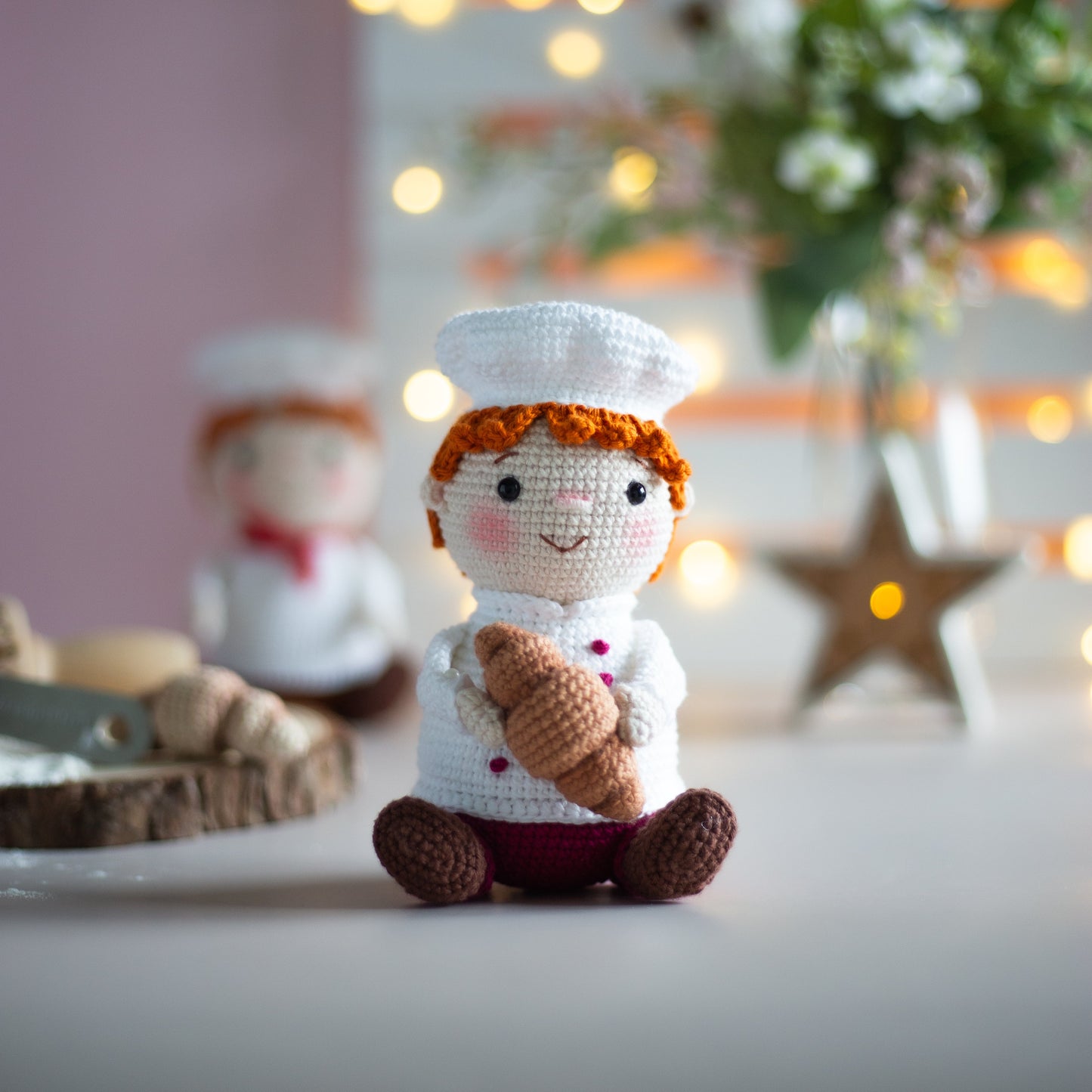 Amigurumi Baker with croissant and bread. Crochet pattern in PDF