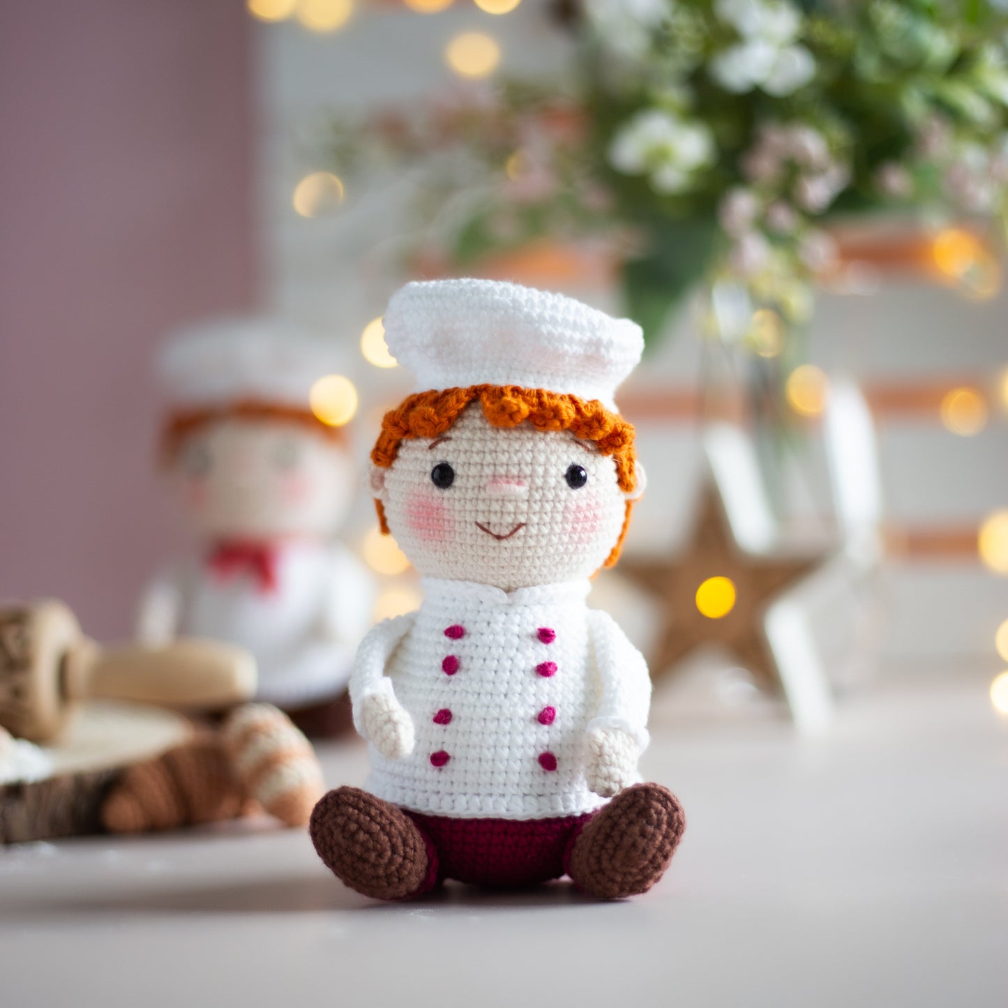 Amigurumi Baker with croissant and bread. Crochet pattern in PDF