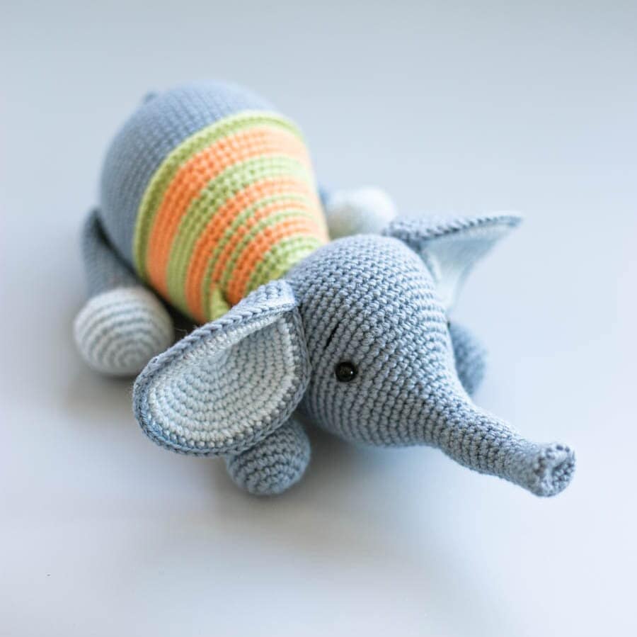 Amigurumi Croche Elephant. Crochet Pattern in PDF