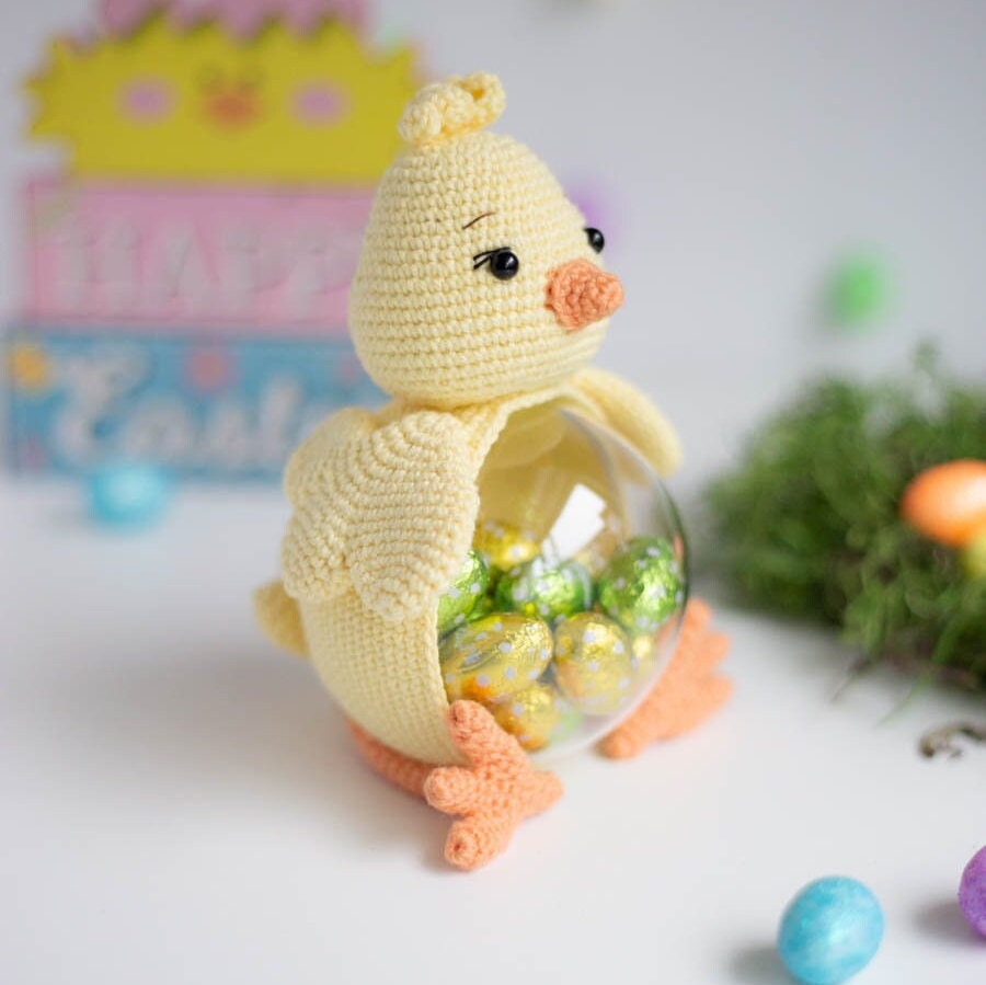 Amigurumi Crochet Easter Chicken. Crochet Pattern in PDF