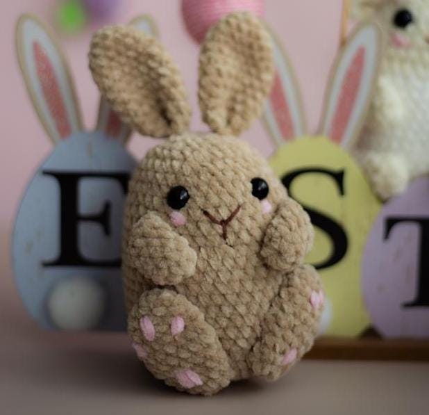 Crochet Plush Bunny. Crochet pattern in PDF