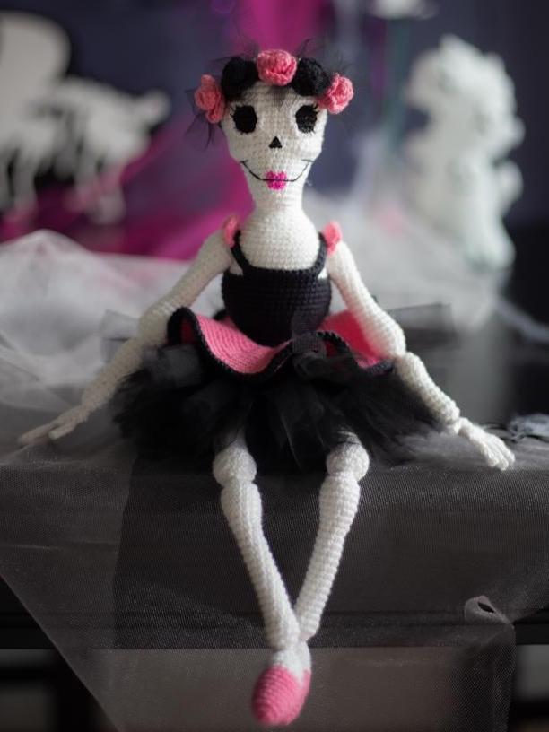 Amigurumi Crochet Halloween Skeleton. Crochet Pattern in PDF